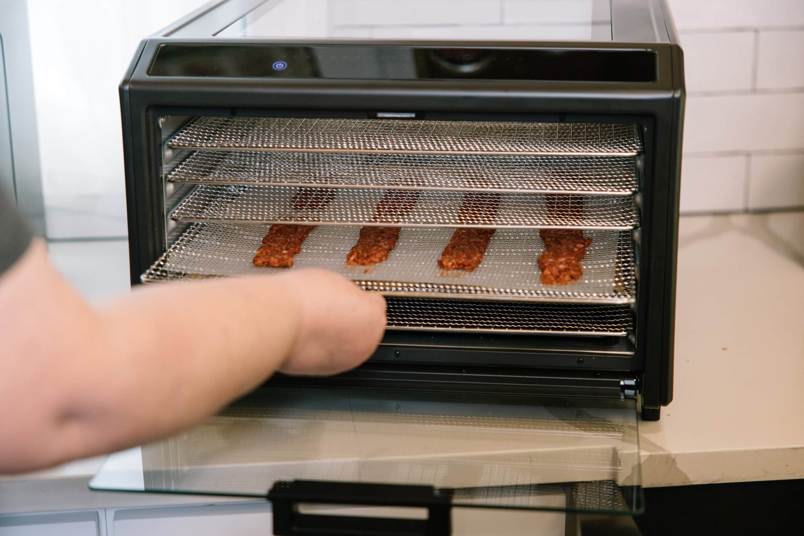 Hands on Mesh Surface
