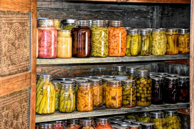 Pressure Canning Low-Acid Vegetables: Green Beans, Potatoes, and Complete Meals